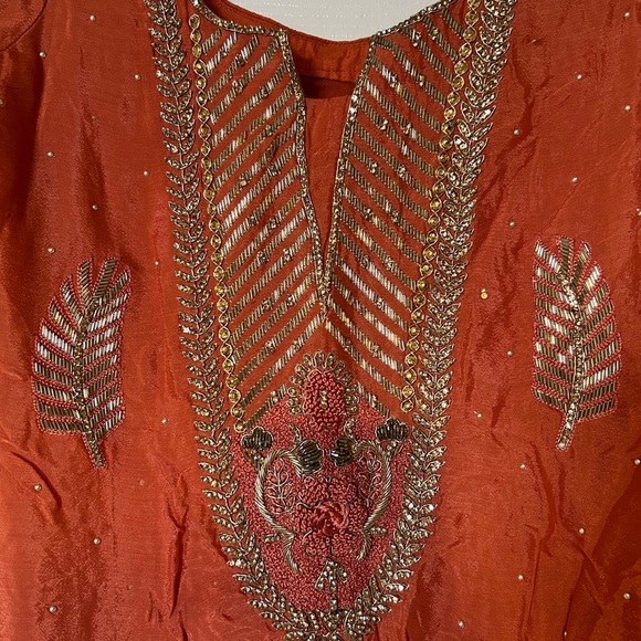 Sari Pantsuit - Picture 3 of 10